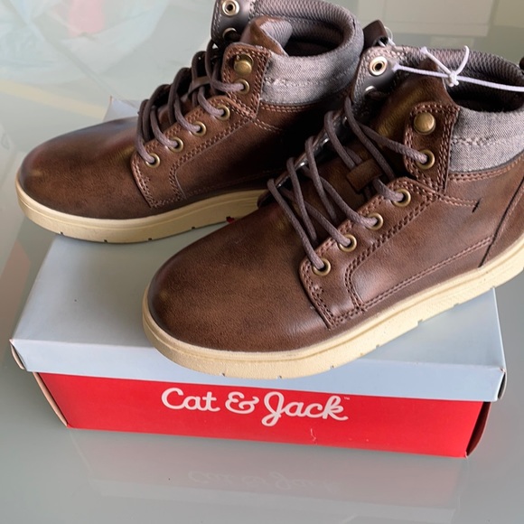 New - Picture 1 of 3